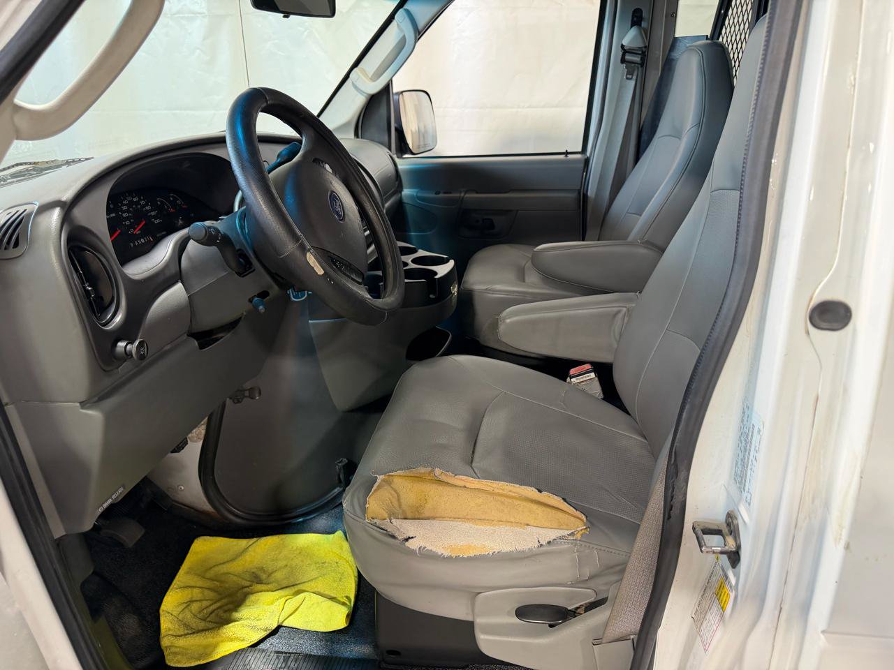 Used 2007 Ford E-150 and Econoline 150 RWD image 19