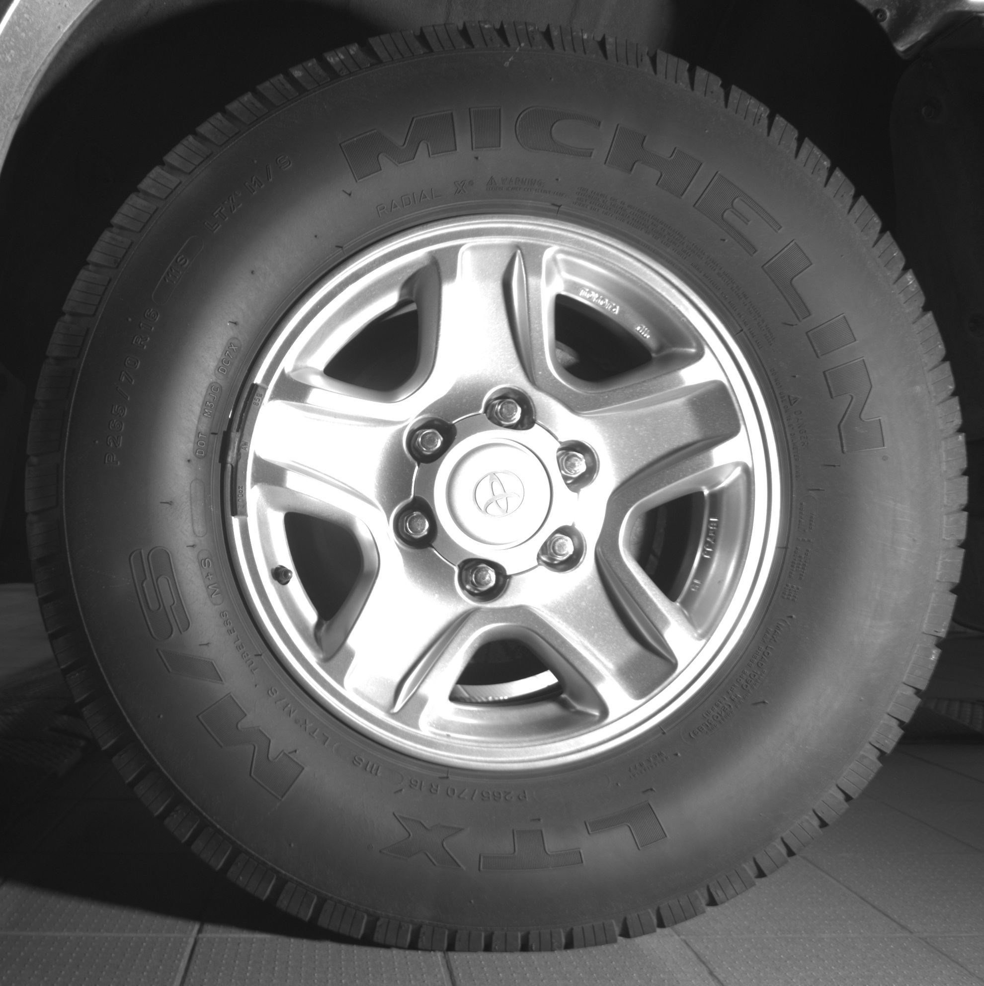 Used 2000 Toyota 4Runner SR5 AWD/4WD image 15