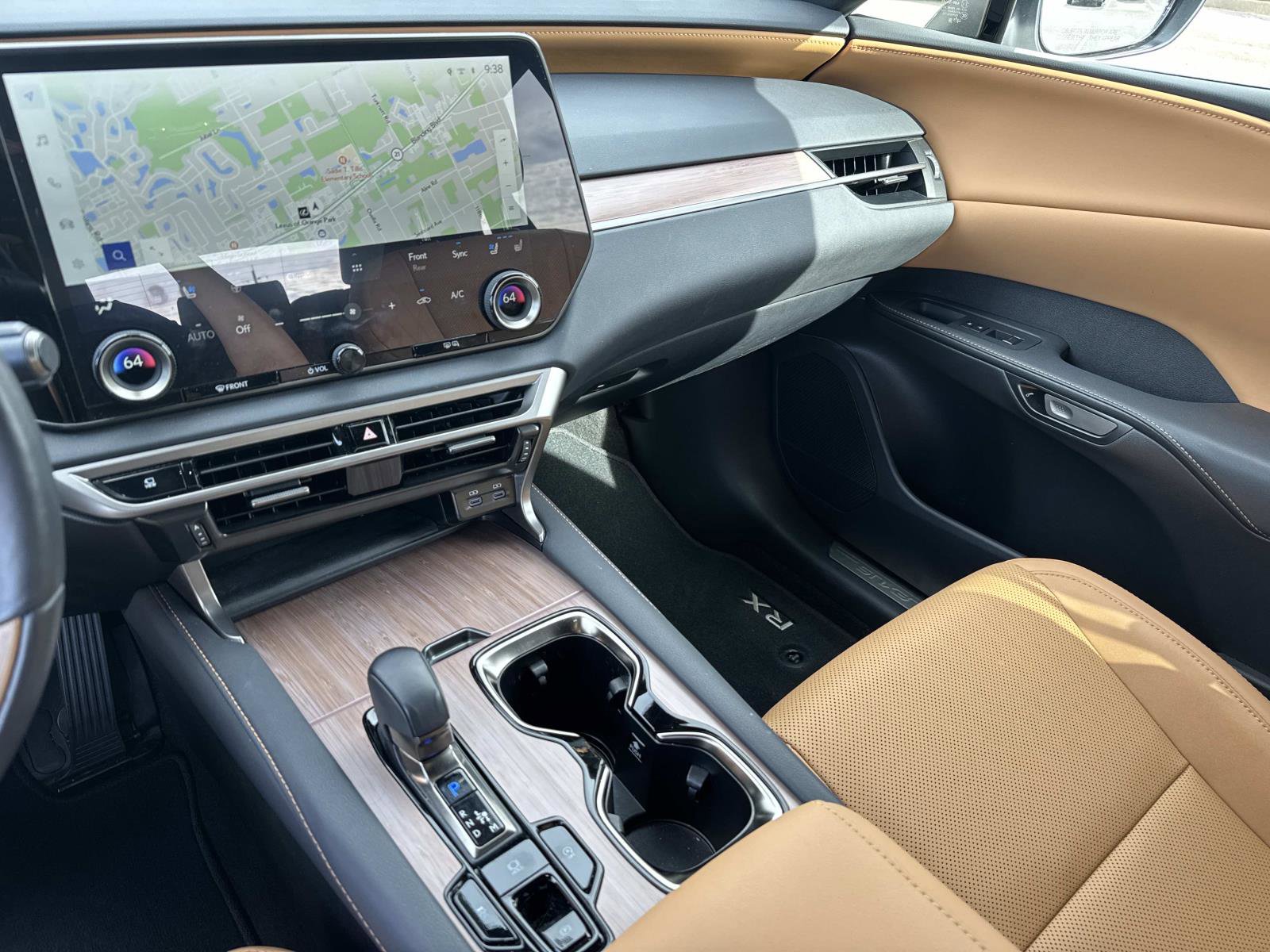 Used 2025 Lexus RX 350 Premium w/ Accessory Package (Z1) image 24