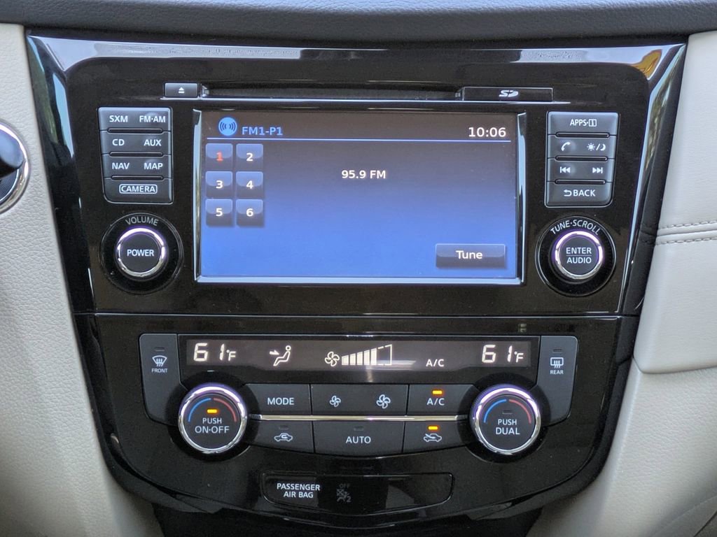 Used 2017 Nissan Rogue SL FWD image 19