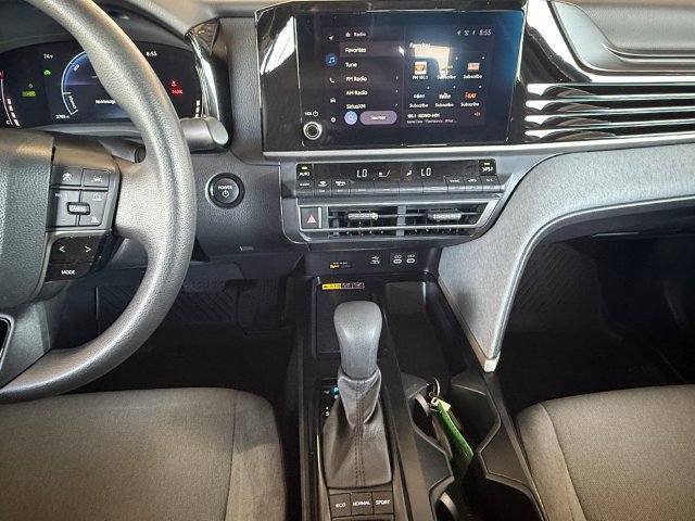 Used 2025 Toyota Camry LE w/ Convenience Package FWD image 3