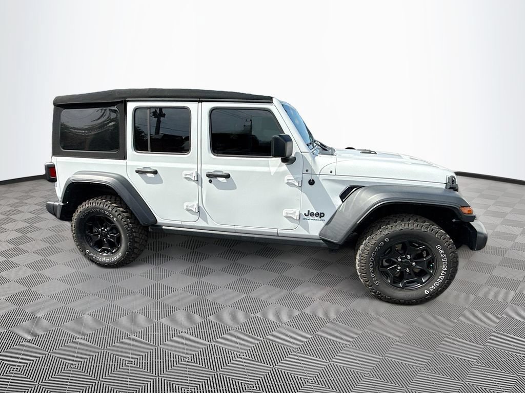 Used 2023 Jeep Wrangler Unlimited w/ Cold Weather Group AWD/4WD image 4