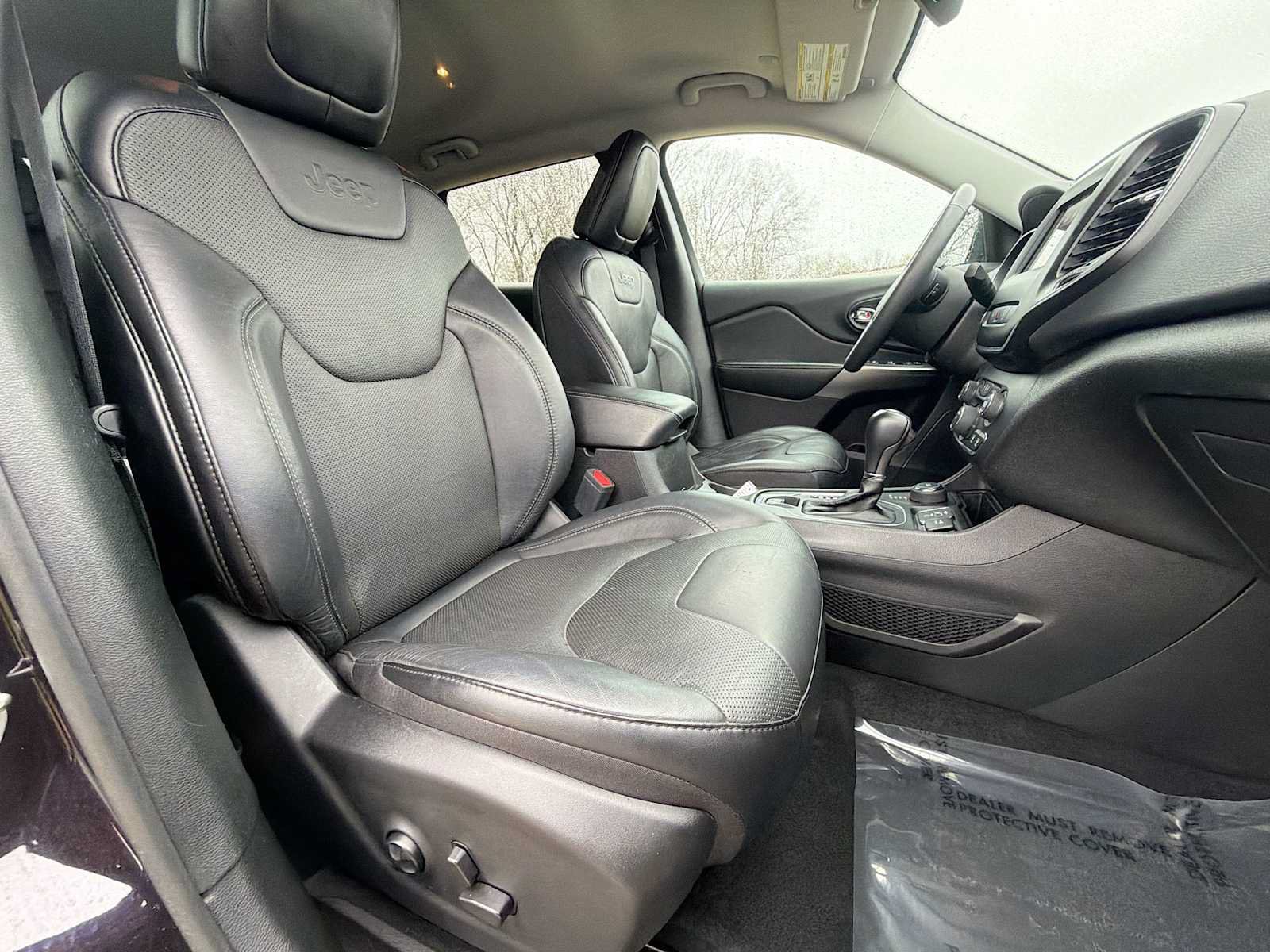 Used 2021 Jeep Cherokee Latitude Lux AWD/4WD image 18