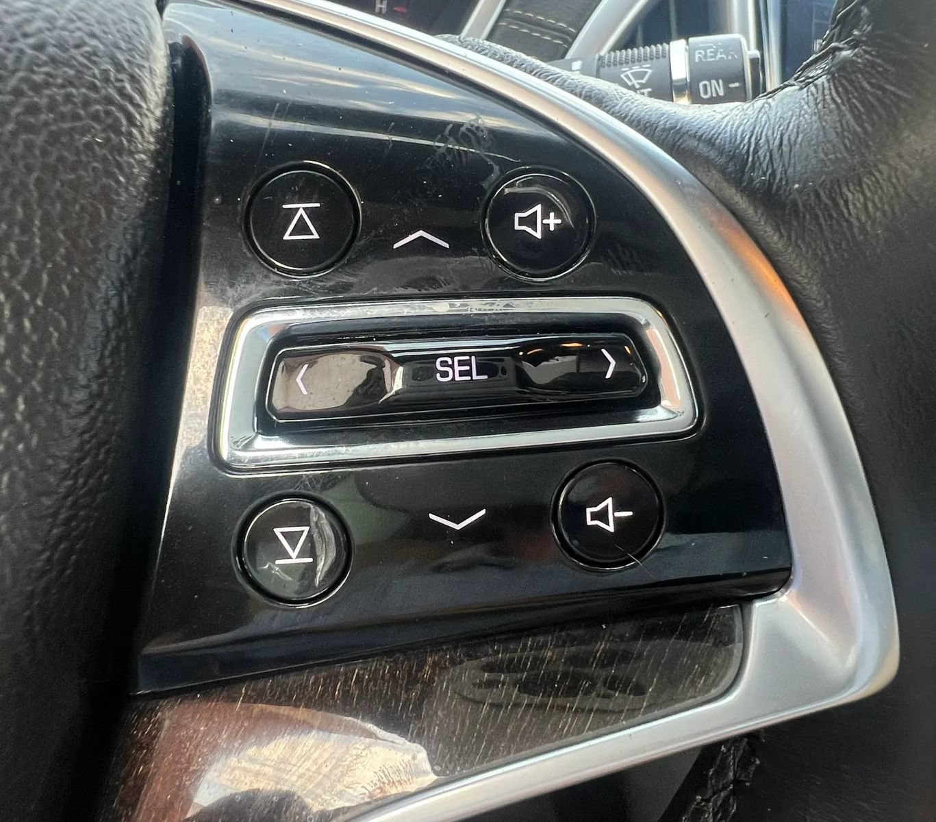 Used 2015 Cadillac SRX Performance w/ Driver Awareness Package FWD image 20