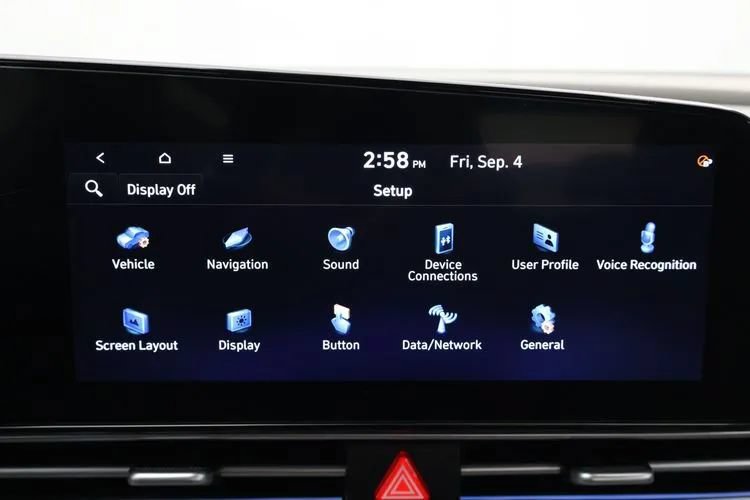 Used 2025 Hyundai Elantra SEL FWD image 31