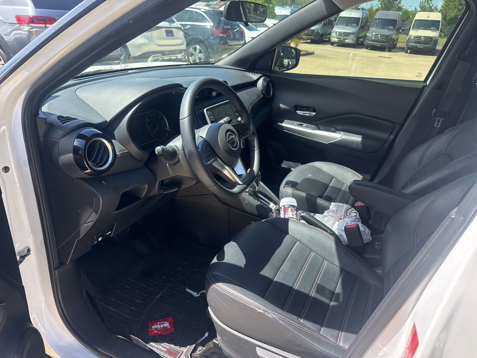 Used 2019 Nissan Kicks SR w/ SR Premium Package image 9