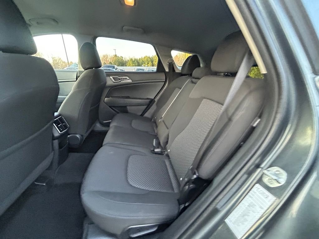 Used 2024 Kia Sportage LX image 14