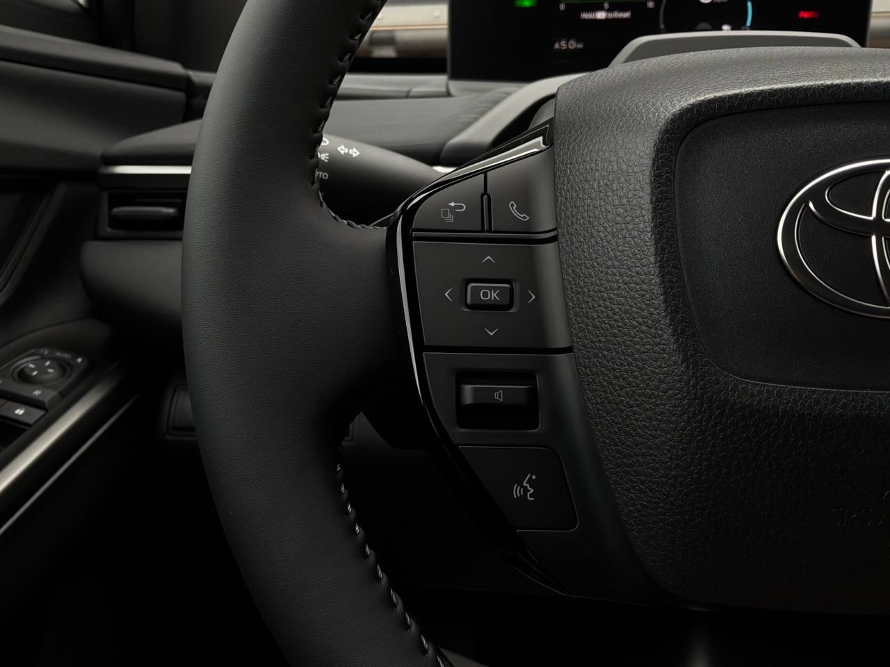 New 2026 Toyota C-HR AWD/4WD image 33