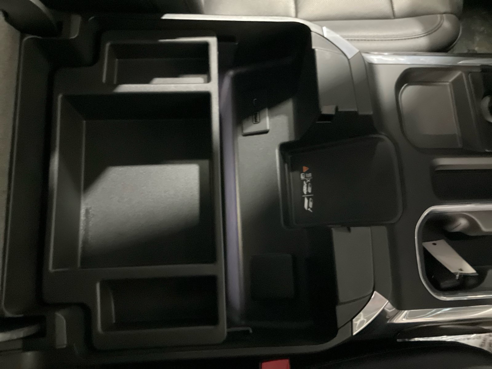 Used 2023 Chevrolet Silverado 1500 LTZ AWD/4WD image 22