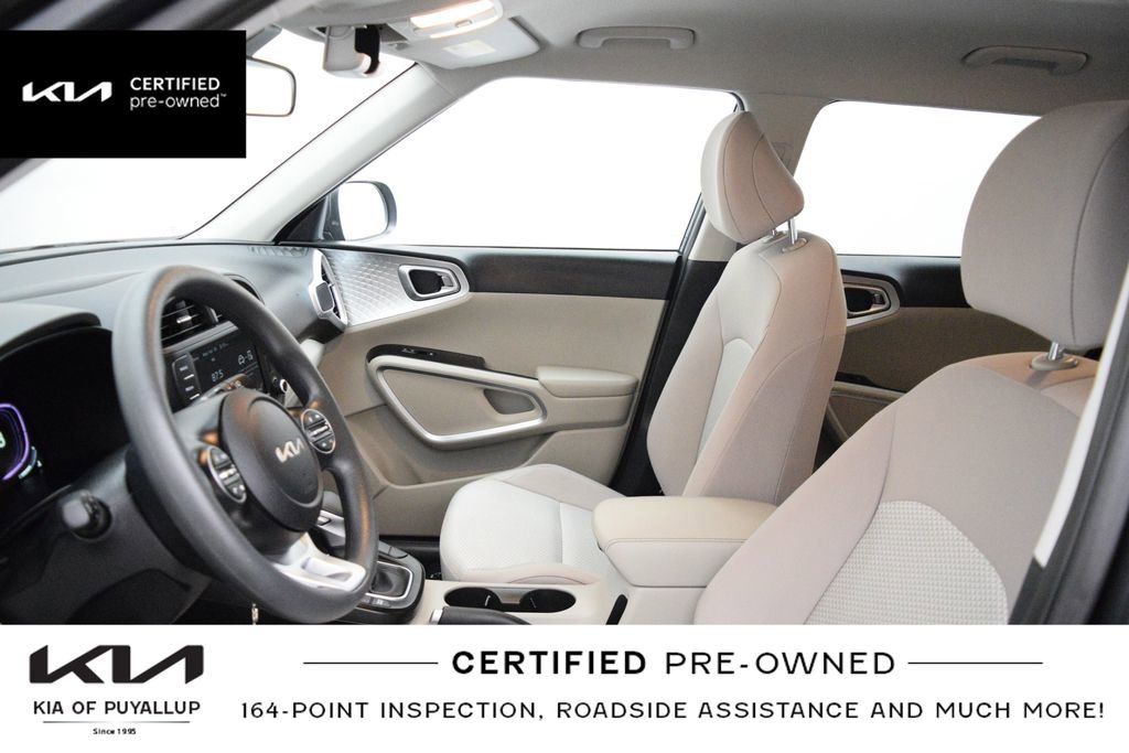 Certified 2025 Kia Soul LX FWD image 11