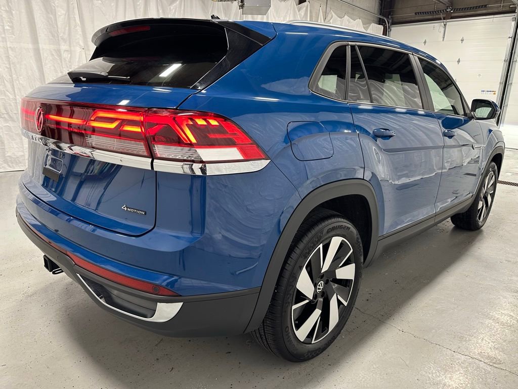 Used 2025 Volkswagen Atlas Cross Sport SE image 7