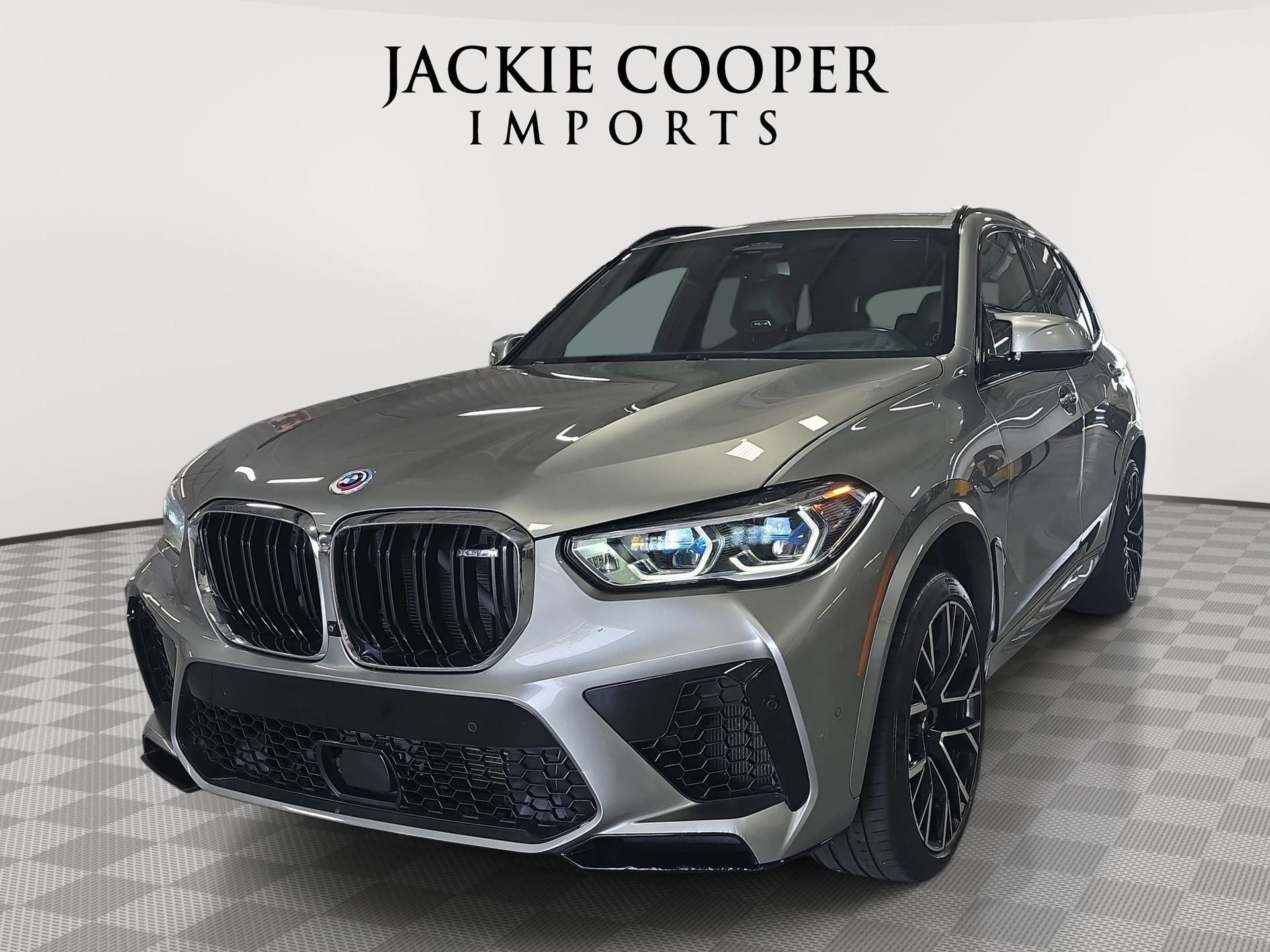 Used 2023 BMW X5 M w/ Executive Package AWD/4WD image 1