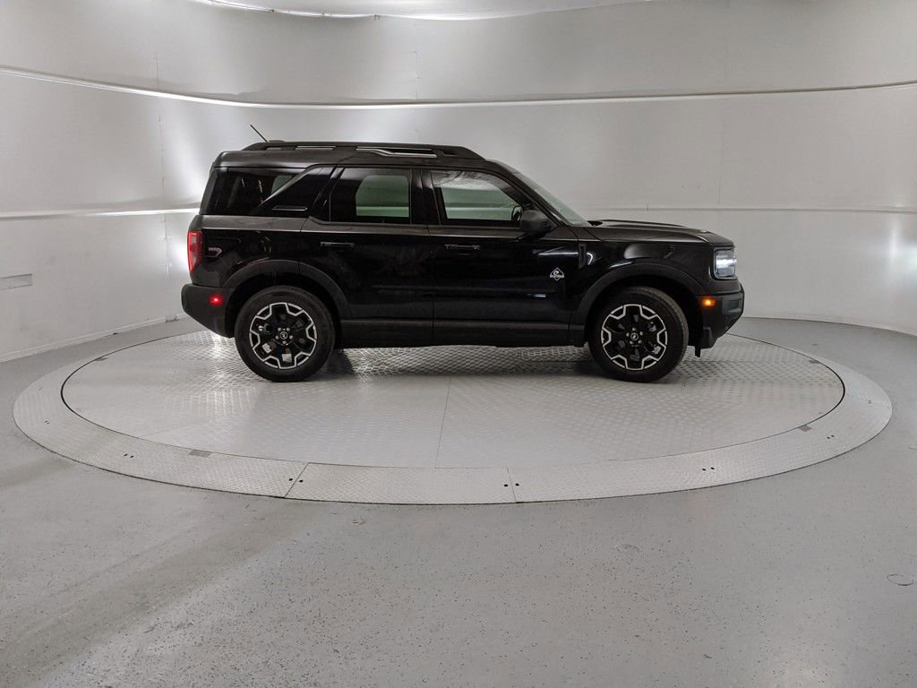 New 2025 Ford Bronco Sport Outer Banks w/ Outer Banks Tech Package+ image 2