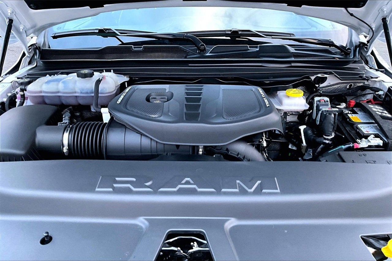 Certified 2025 RAM 1500 Limited w/ Trailer Tow Group image 38