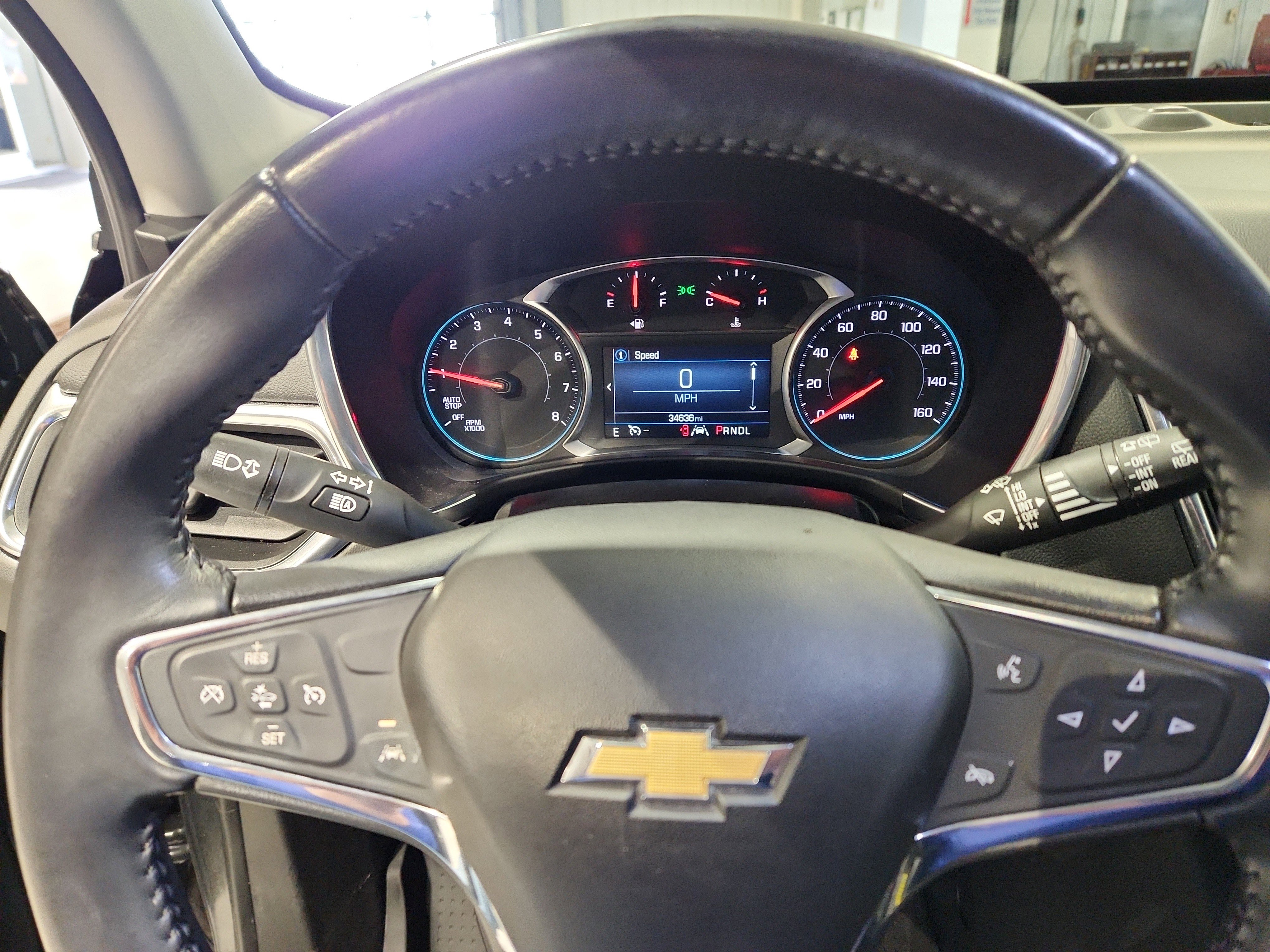 Used 2020 Chevrolet Equinox LT w/ Sport Edition image 6