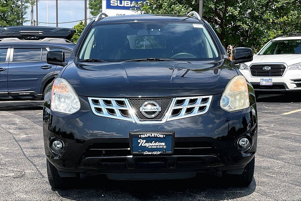 Used 2013 Nissan Rogue SV w/ Premium Pkg AWD/4WD image 2