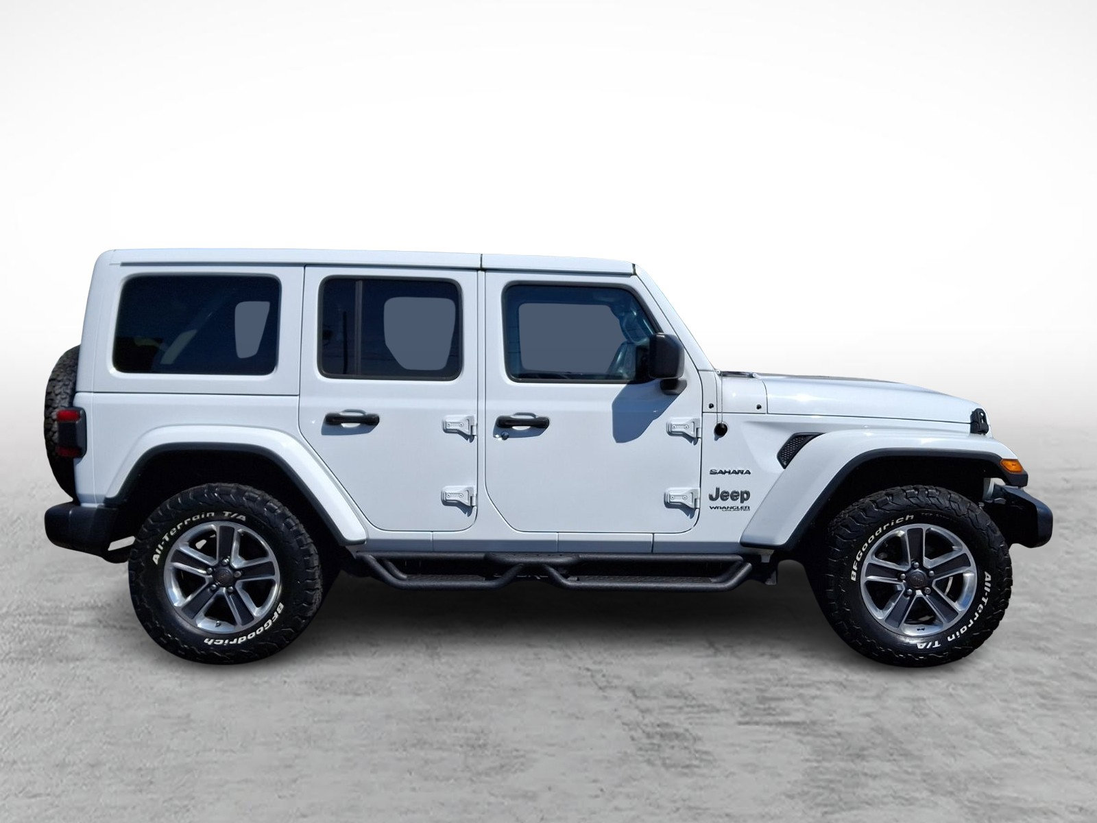 Used 2018 Jeep Wrangler Unlimited Sahara image 7