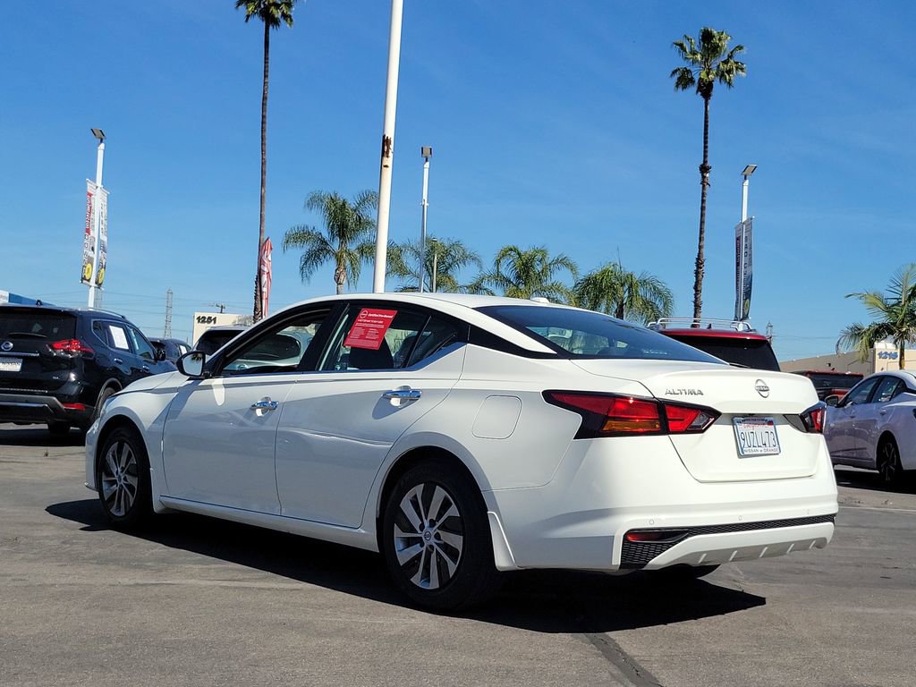 Certified 2025 Nissan Altima 2.5 S image 2