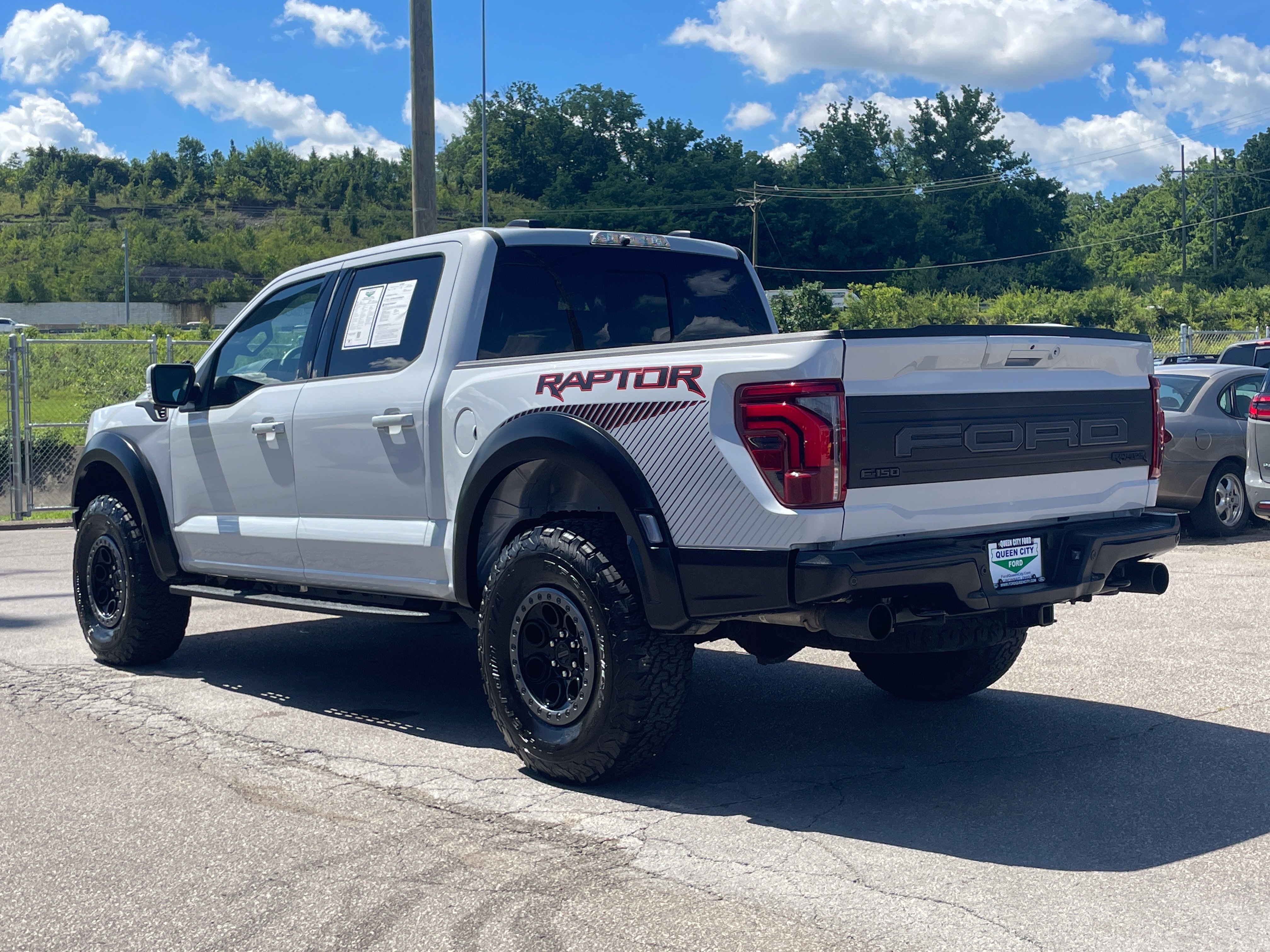 Used 2025 Ford F150 Raptor AWD/4WD image 9