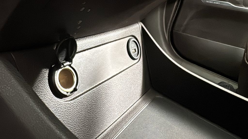 Used 2023 Hyundai Santa Fe Limited image 39