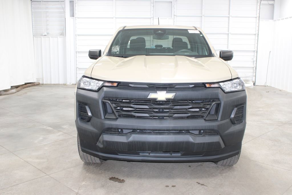 Used 2024 Chevrolet Colorado W/T image 3