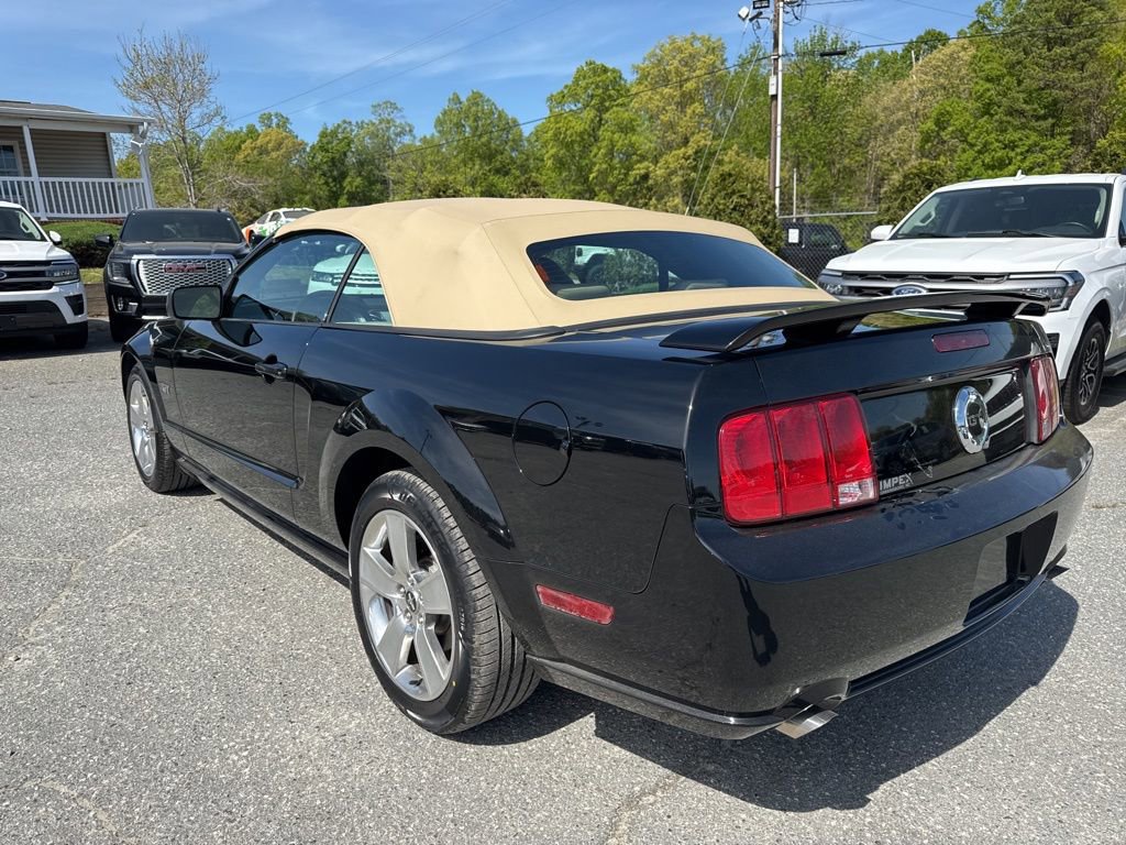 Used 2006 Ford Mustang GT image 3