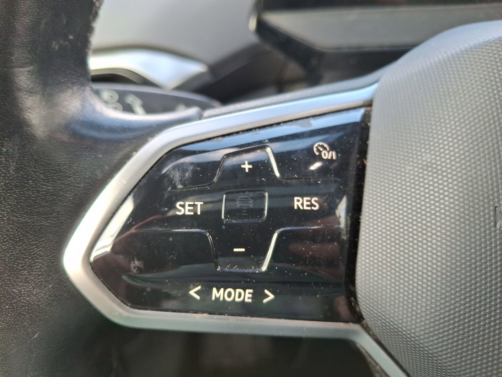 Used 2021 Volkswagen ID.4 Pro S image 6