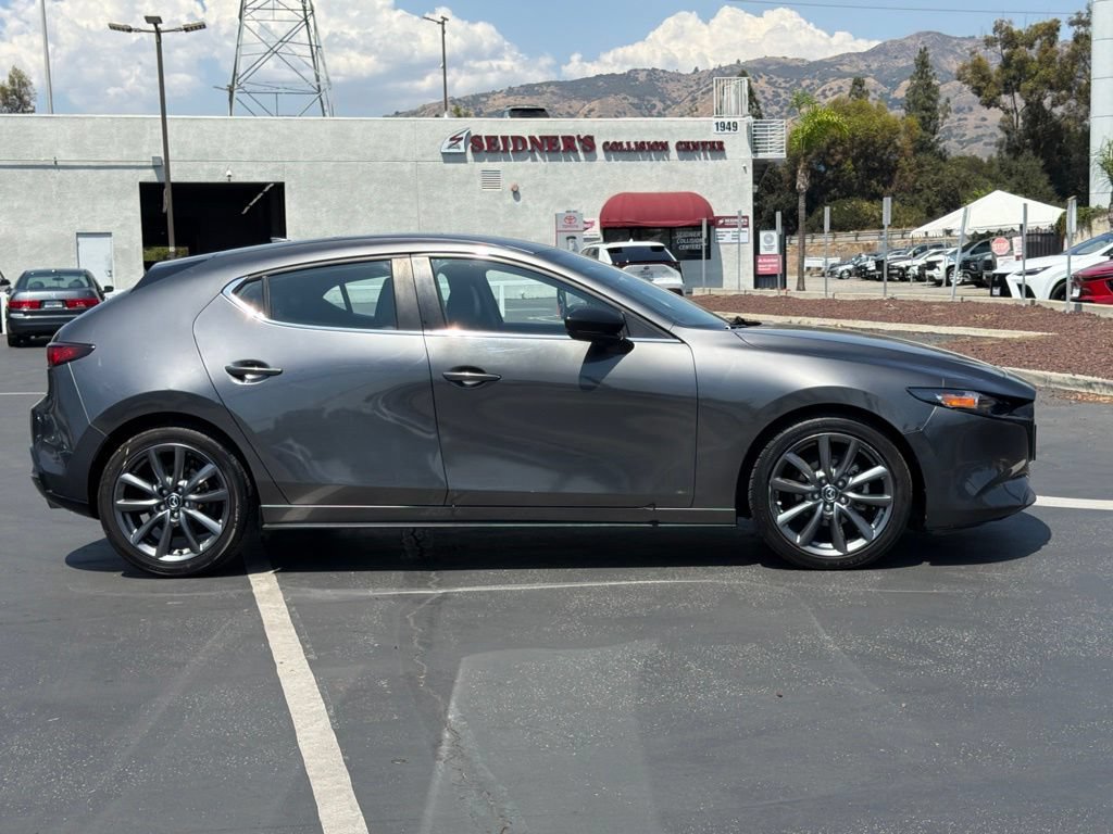 Used 2020 MAZDA MAZDA3 Hatchback w/ Preferred Package FWD image 12