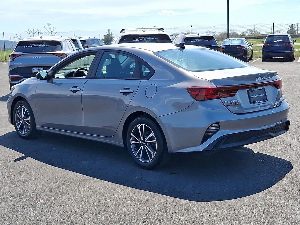 Certified 2023 Kia Forte LXS w/ LXS Technology Package FWD image 4