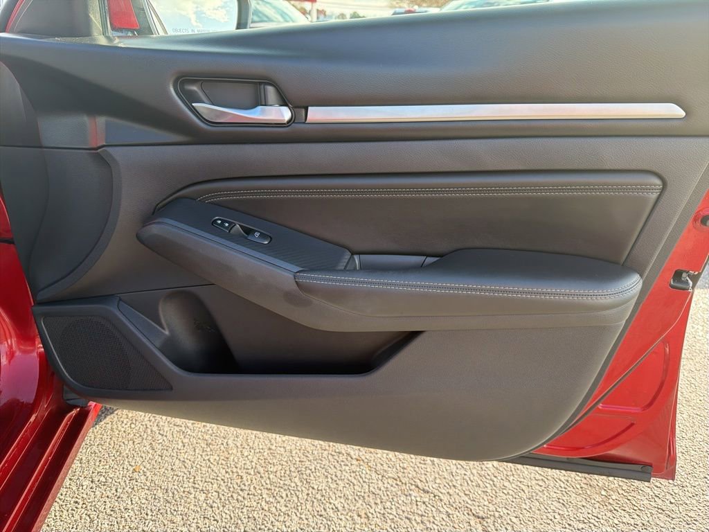 Used 2019 Nissan Altima 2.5 SV image 26