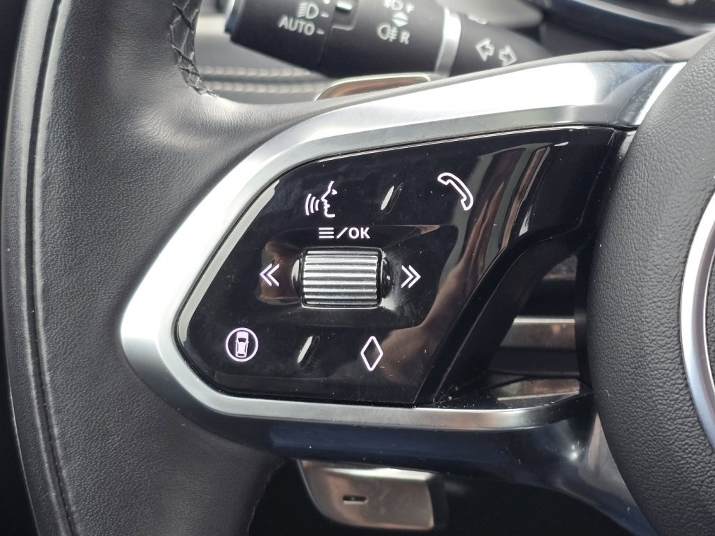 Used 2025 Jaguar F-PACE R-Dynamic S image 27