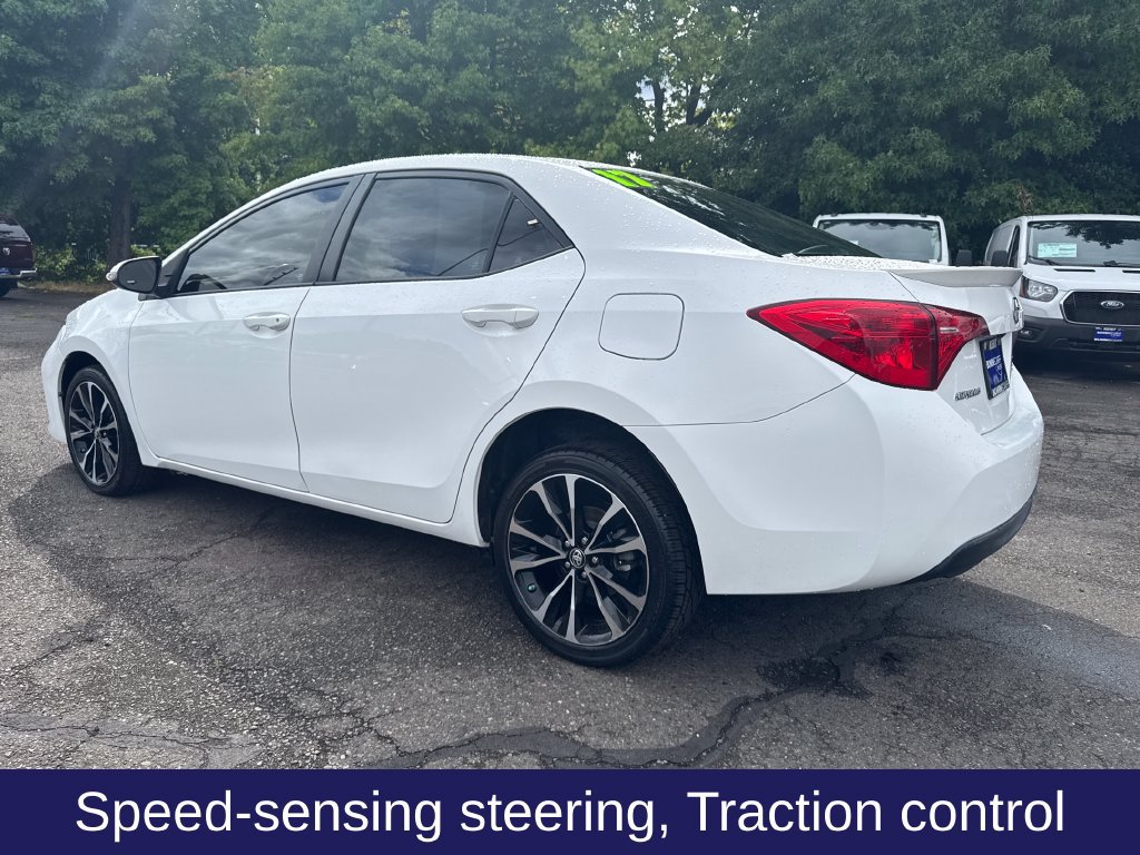 Used 2017 Toyota Corolla SE FWD image 3
