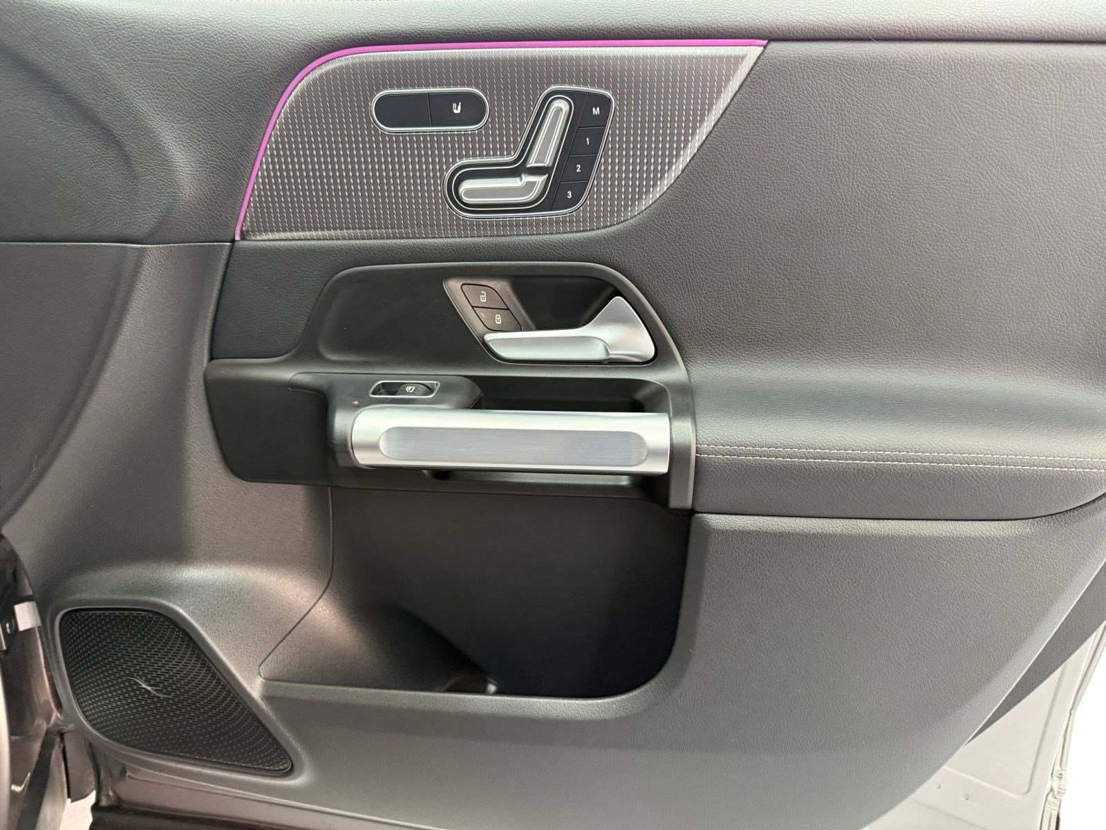 Used 2023 Mercedes-Benz EQB 250+ image 20