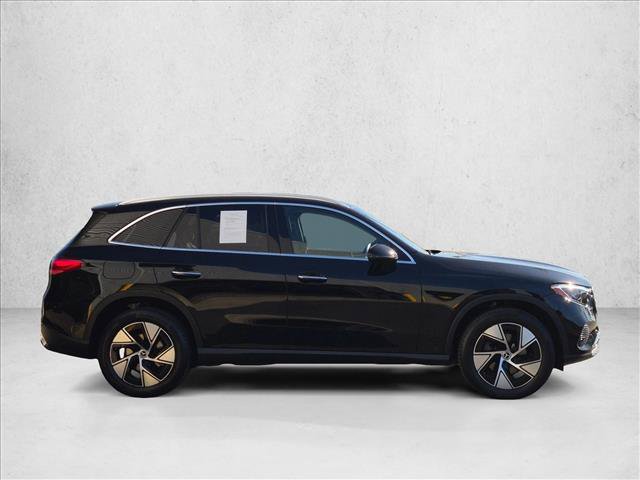 Used 2024 Mercedes-Benz GLC 300 4MATIC image 4