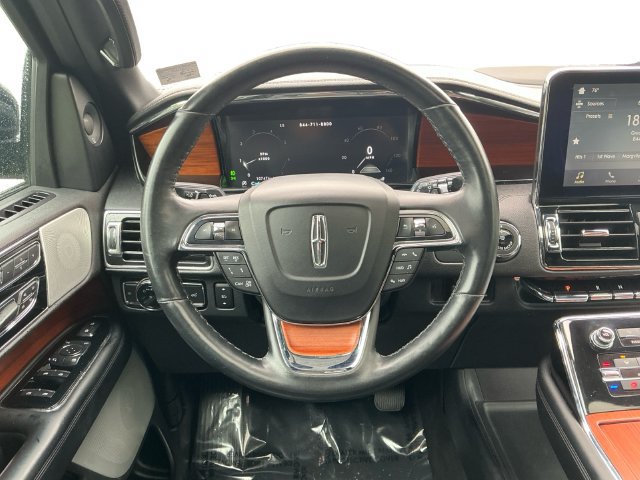 Used 2019 Lincoln Navigator L Reserve AWD/4WD image 13