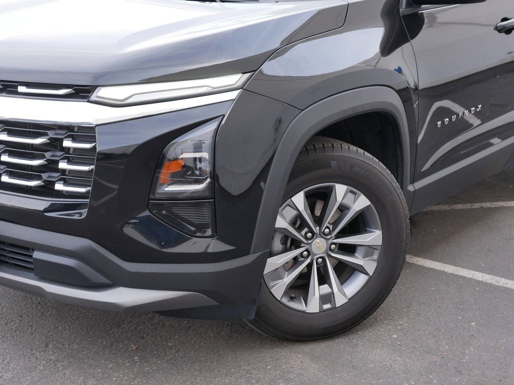 Used 2025 Chevrolet Equinox LT AWD/4WD image 28
