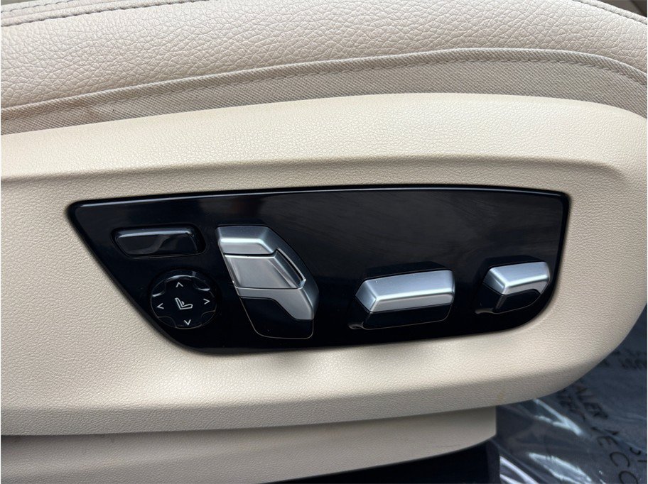 Used 2018 BMW 540i xDrive w/ Premium Package AWD/4WD image 47