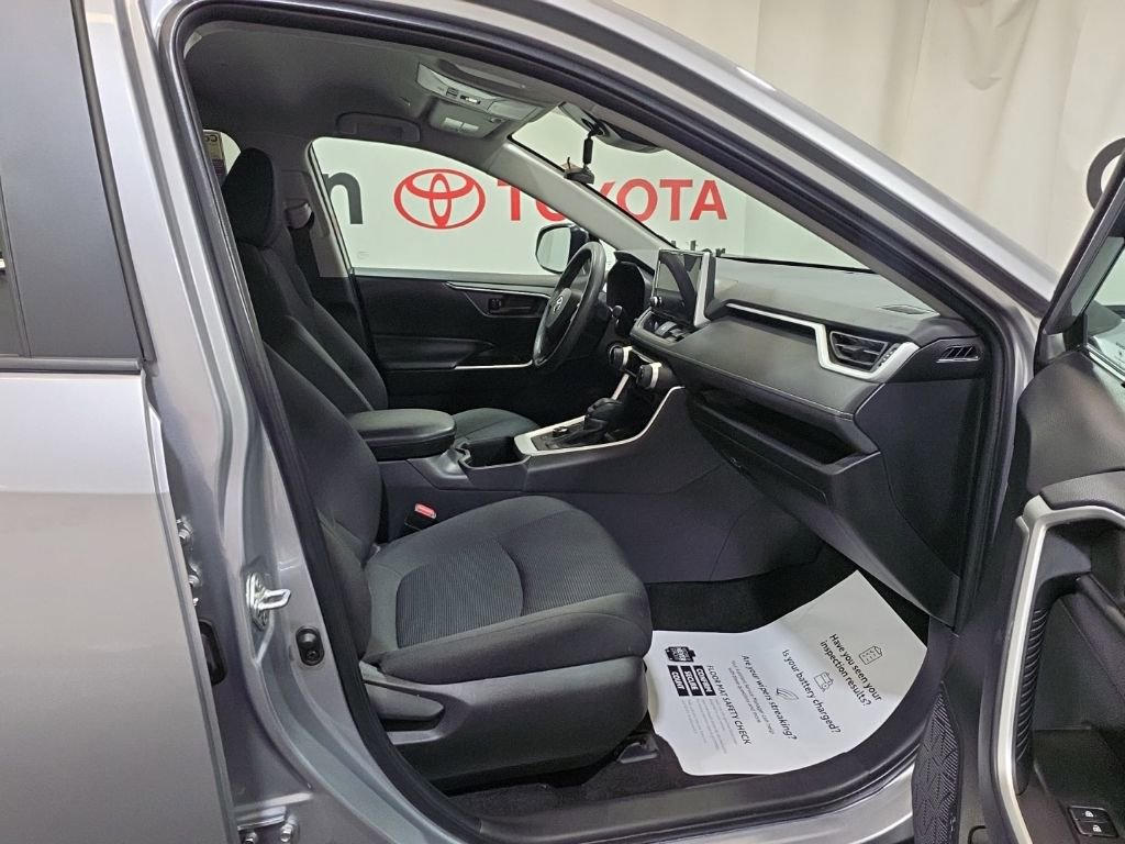 Used 2025 Toyota RAV4 LE image 11