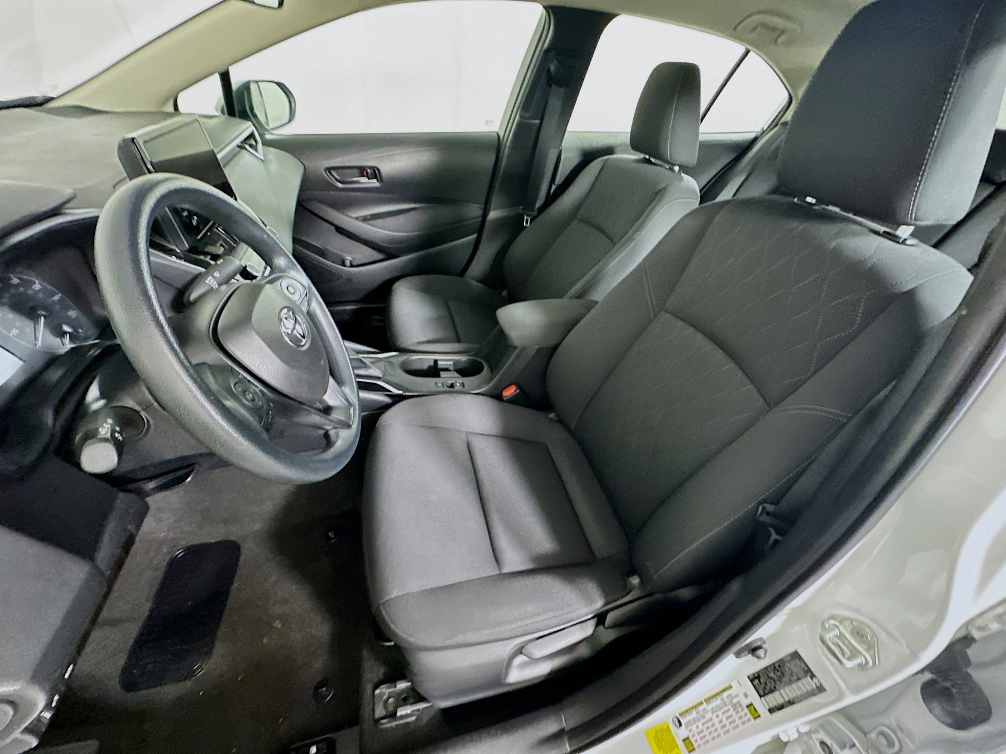 Used 2024 Toyota Corolla LE FWD image 13