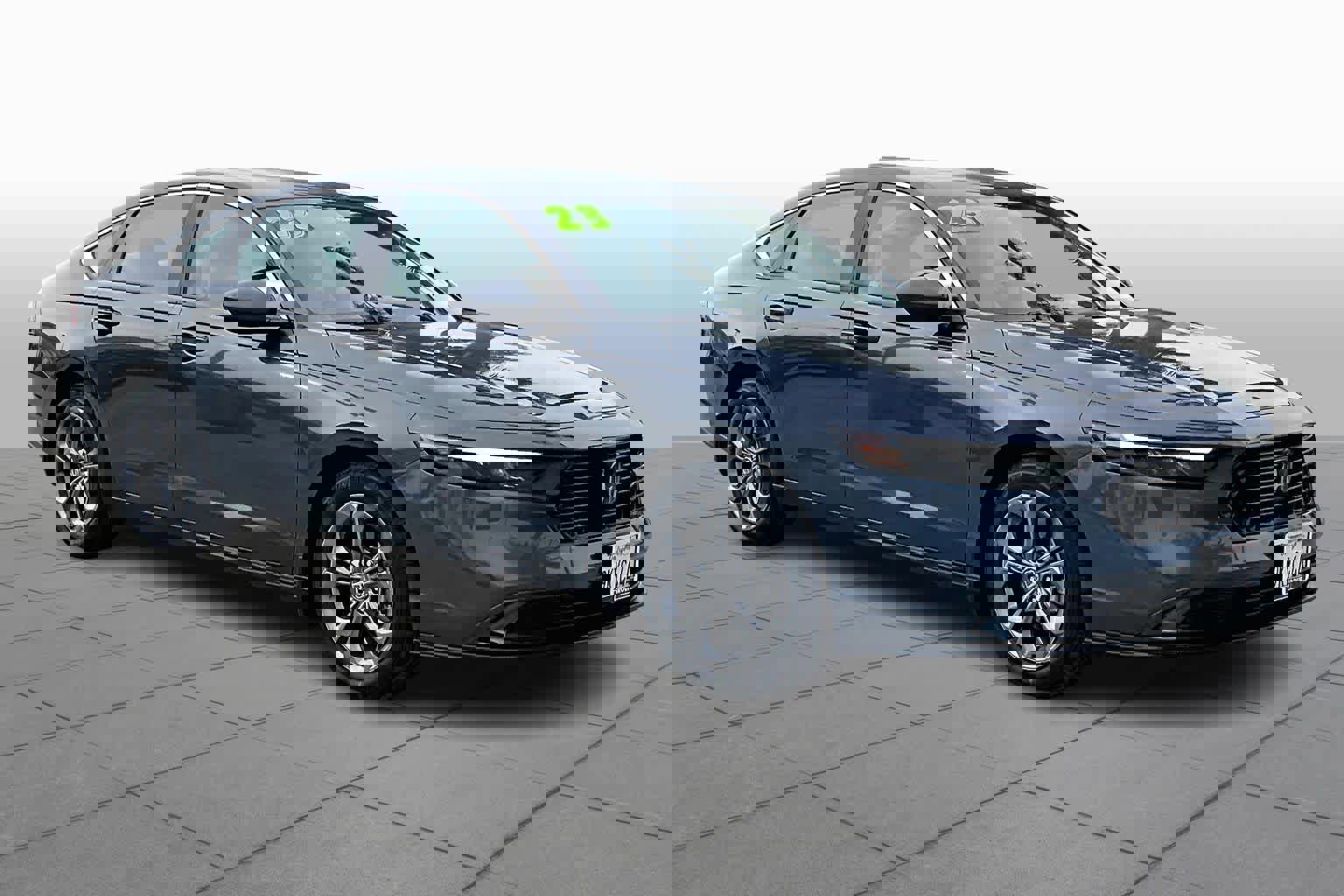 Used 2023 Honda Accord EX image 3