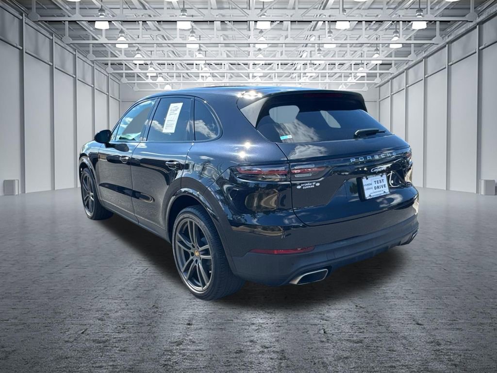 Used 2022 Porsche Cayenne Base image 5