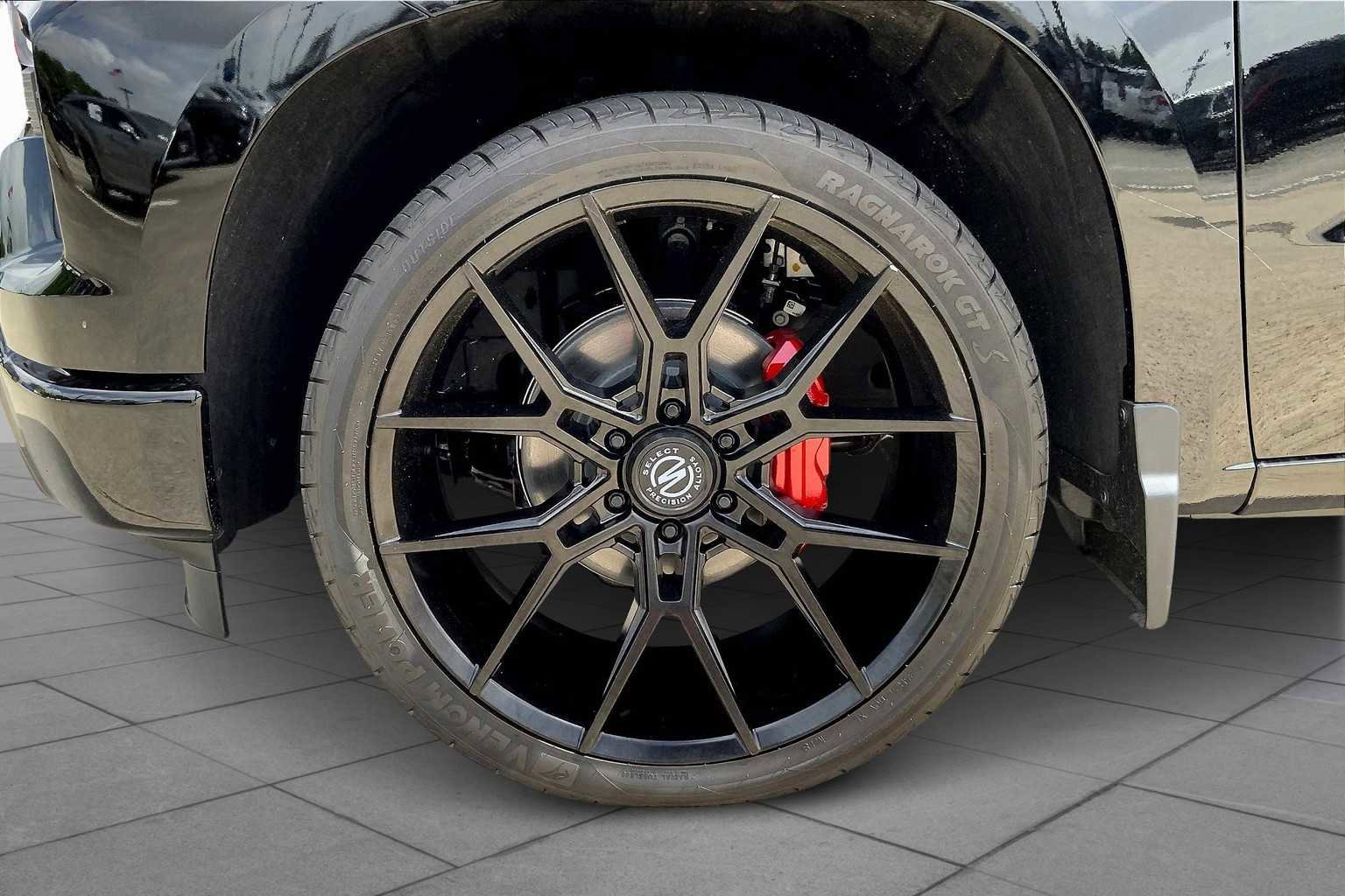 Used 2025 Chevrolet Silverado 1500 RST w/ Redline Edition RWD image 12
