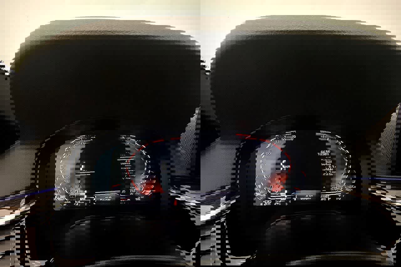 Used 2020 BMW 540i xDrive w/ Premium Package image 13