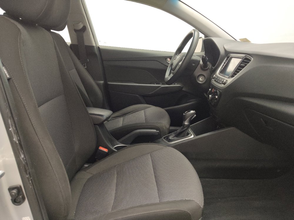 Used 2022 Hyundai Accent SEL FWD image 21