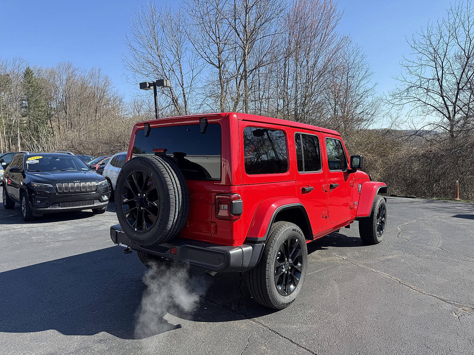 Used 2025 Jeep Wrangler Sahara w/ Safety Group image 6