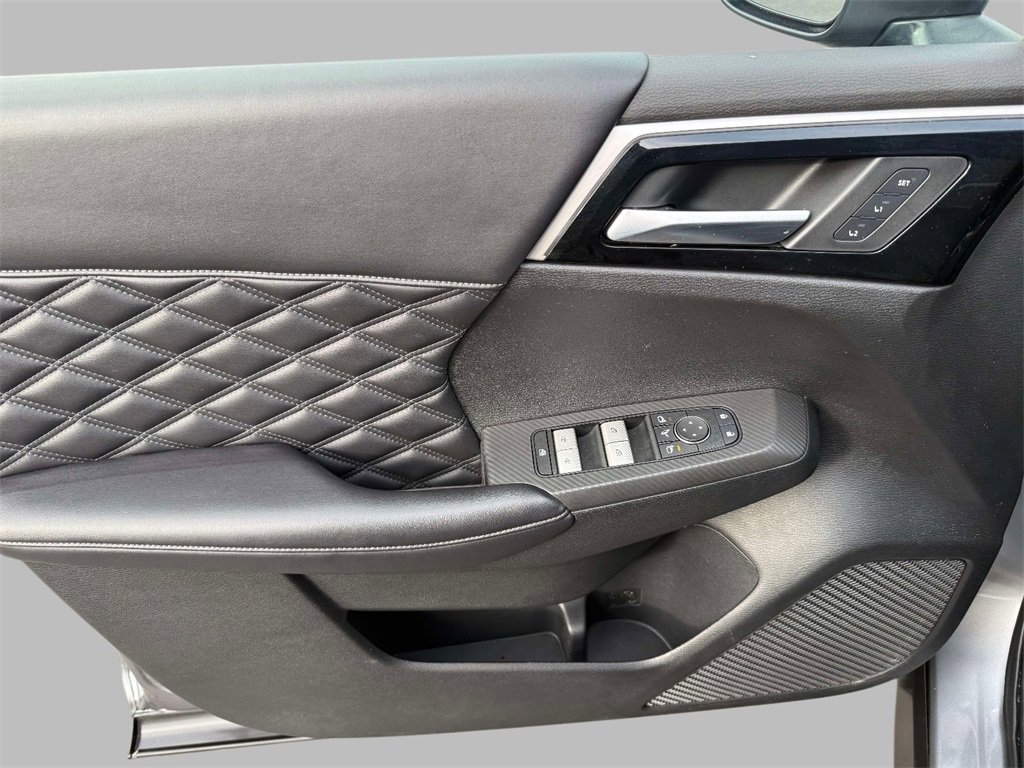 Used 2023 Mitsubishi Outlander AWD image 21