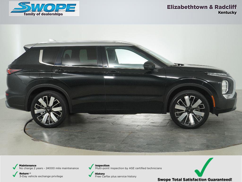 Used 2025 Mitsubishi Outlander AWD image 2
