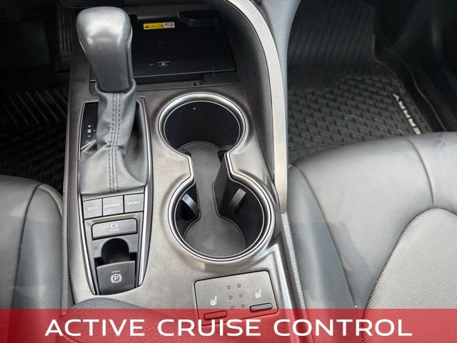 Used 2024 Toyota Camry XSE AWD/4WD image 32