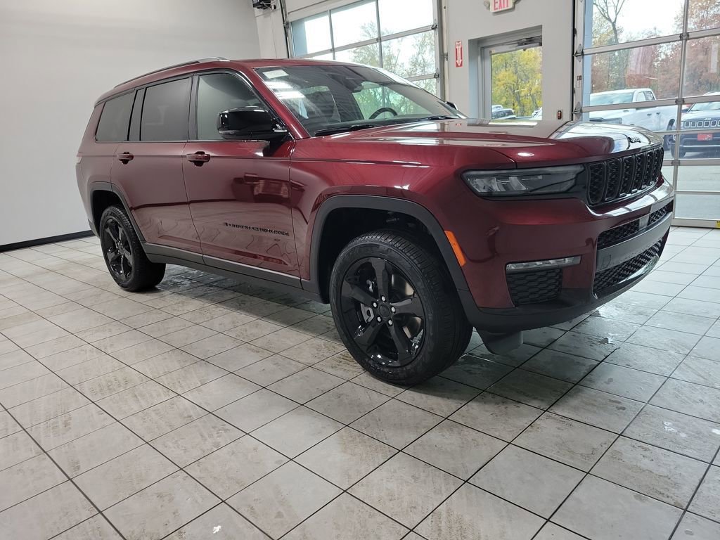 New 2025 Jeep Grand Cherokee L Limited w/ Black Appearance Package video 2