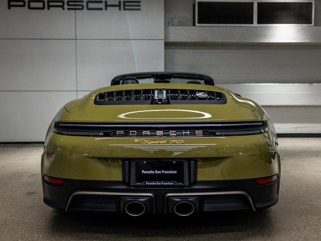 Used 2026 Porsche 911 Carrera 4 GTS image 7